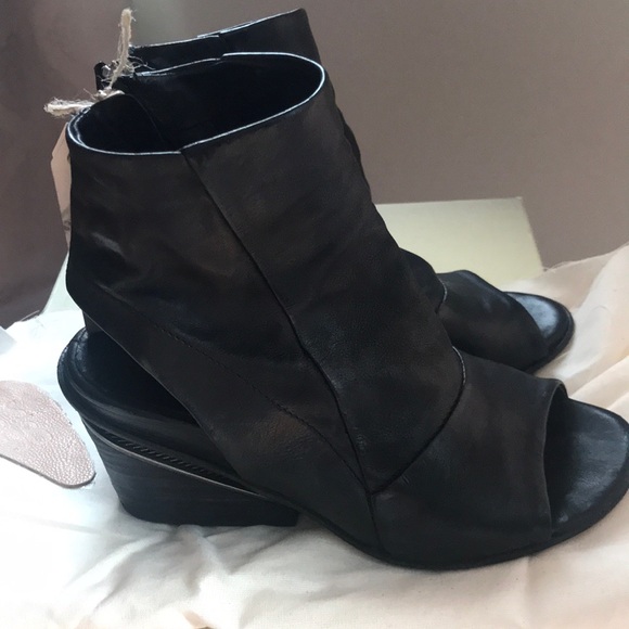 New A.S. 98 Black Floating Heal Wedge - Picture 5 of 8